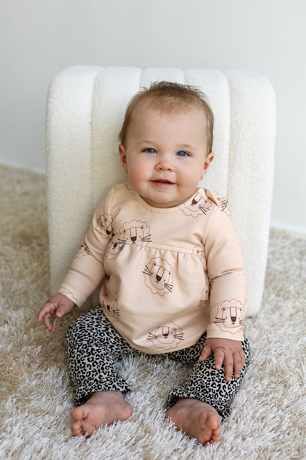 Baumwolljersey Leo Panther Muster beige