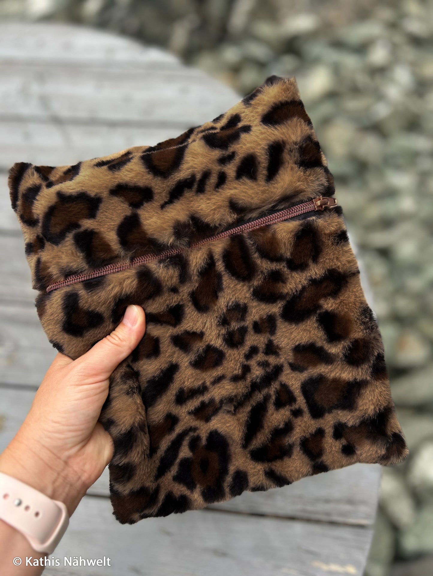 Plüschstoff Kunstpelz Leoprint Punami Swafing