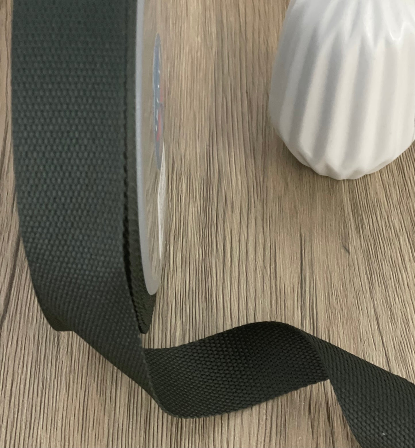 Gurtband Uni khaki
30mm