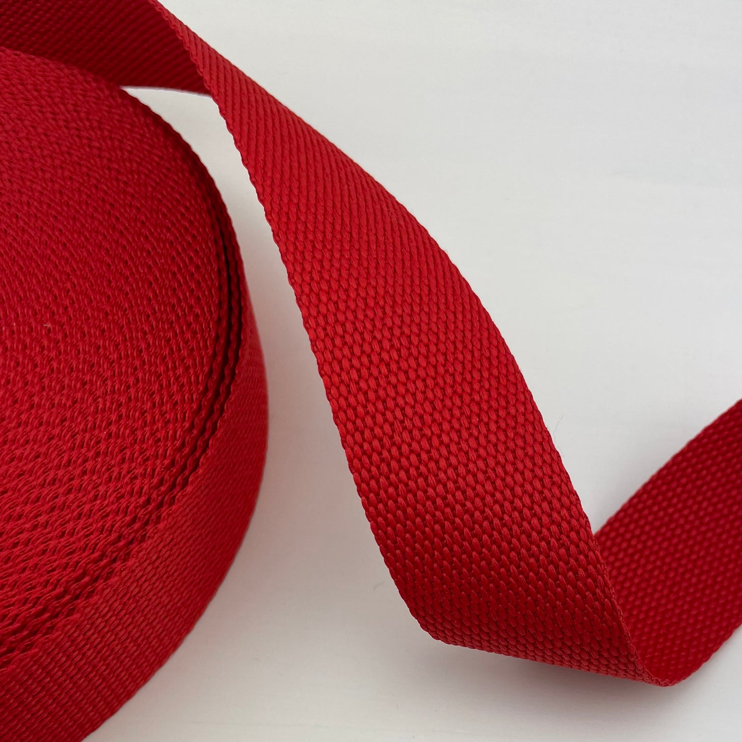 Gurtband Uni rot
30mm