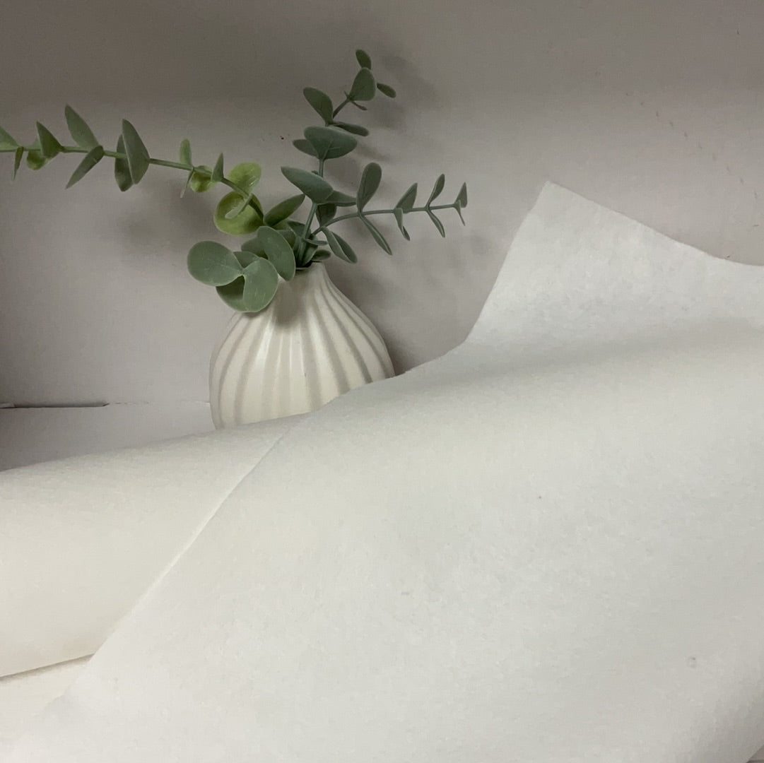 Rayher Bastelfilz 0,8 - 1,0mm
45cm breit weiss