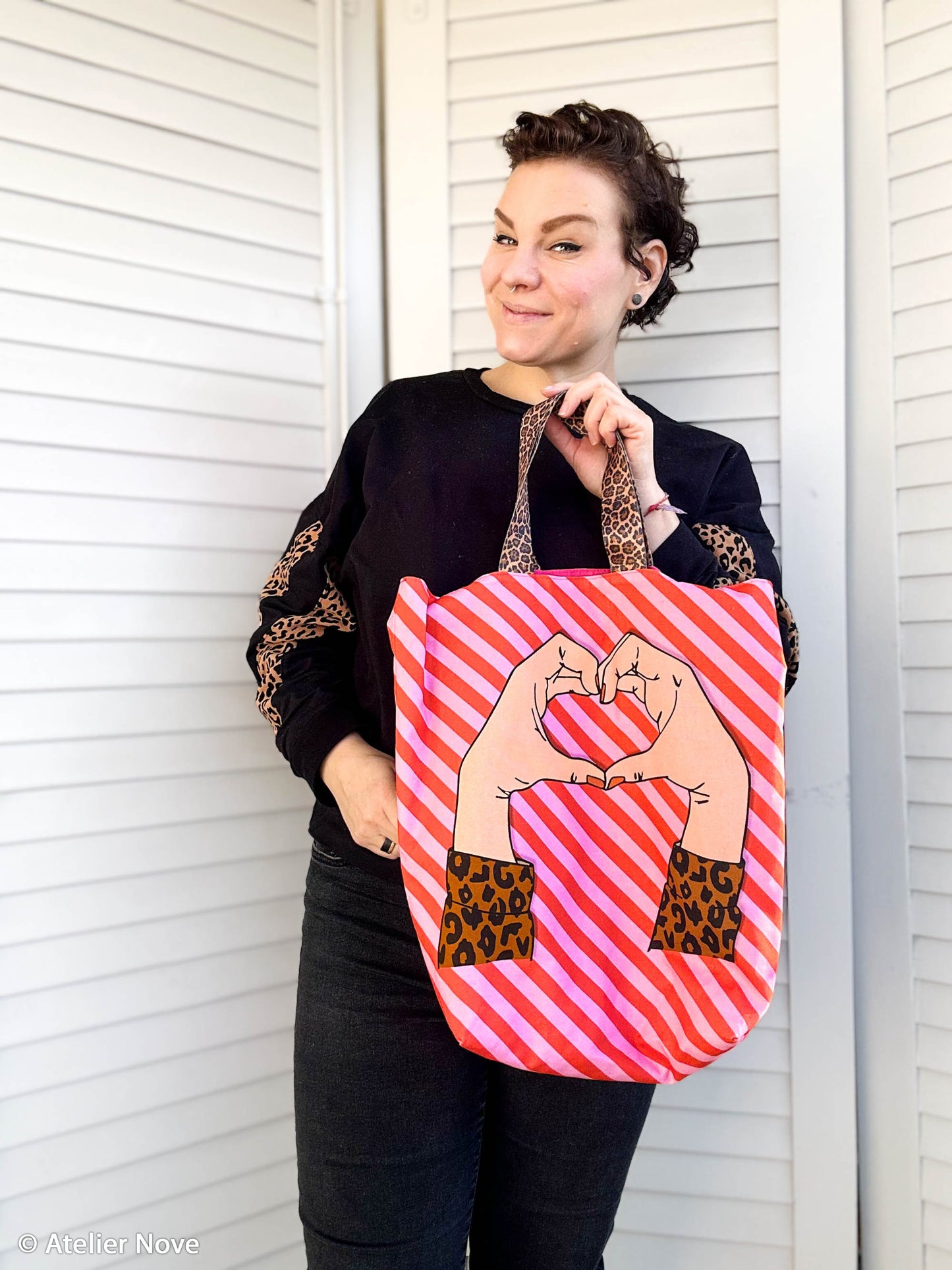 Taschen Panel Cherry Picking Bag 85 cm Herz Sprühflasche Leo Streifen