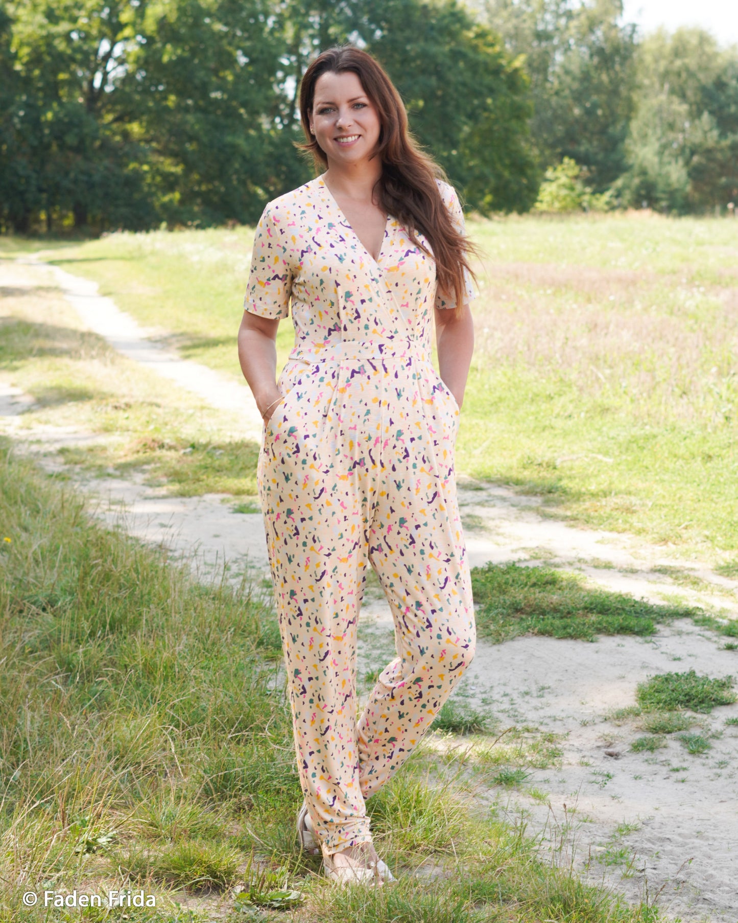 Viskose Jersey „Happy Konfetti“ by Cherry Picking Swafing