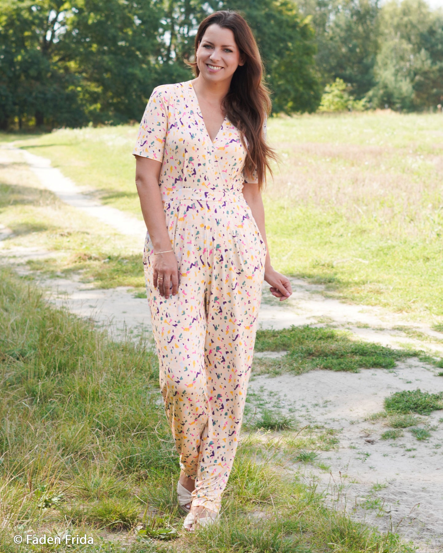 Viskose Jersey „Happy Konfetti“ by Cherry Picking Swafing