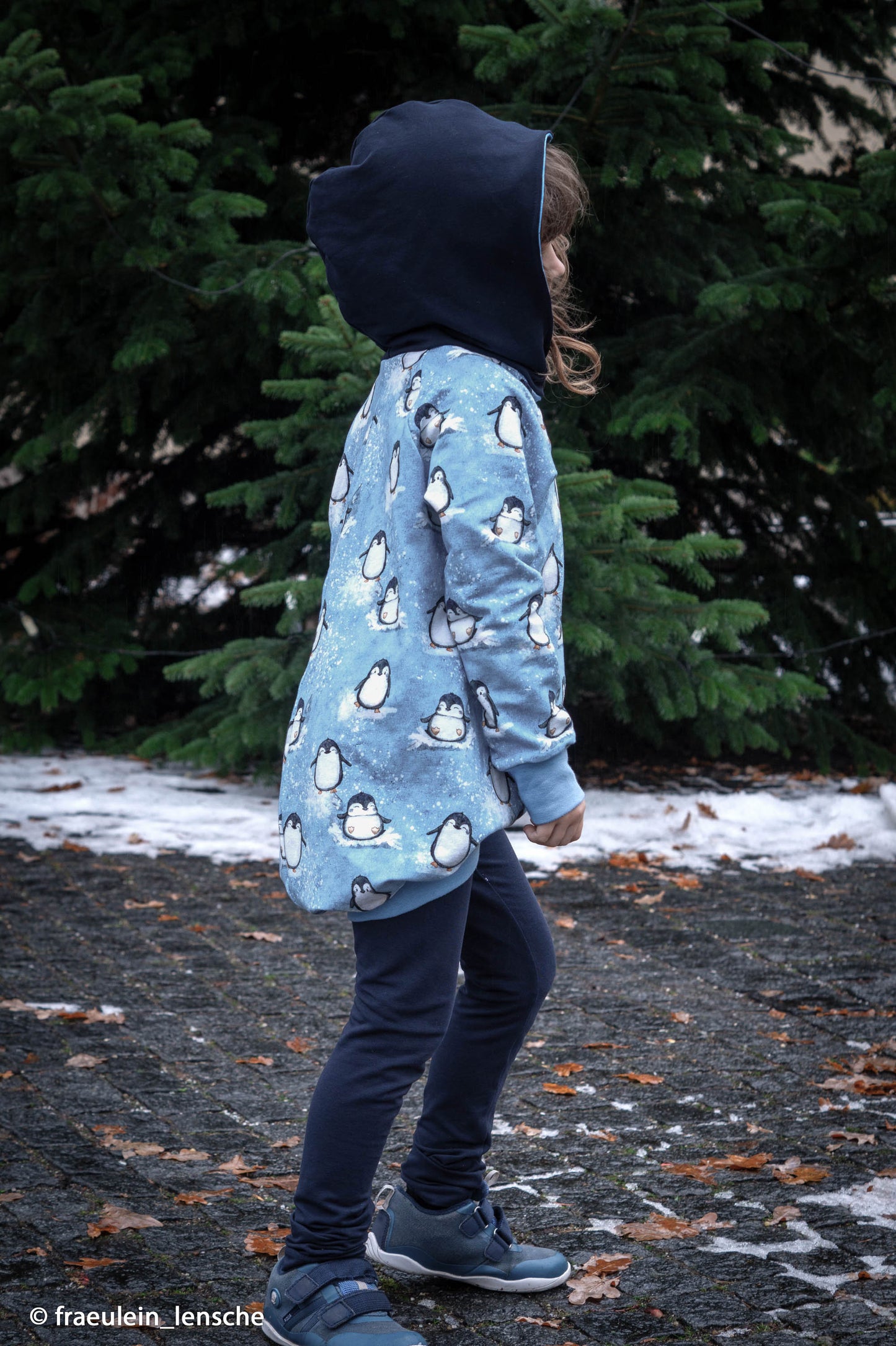 French Terry Arctic by Christiane Zielinski Pinguin Swafing blau