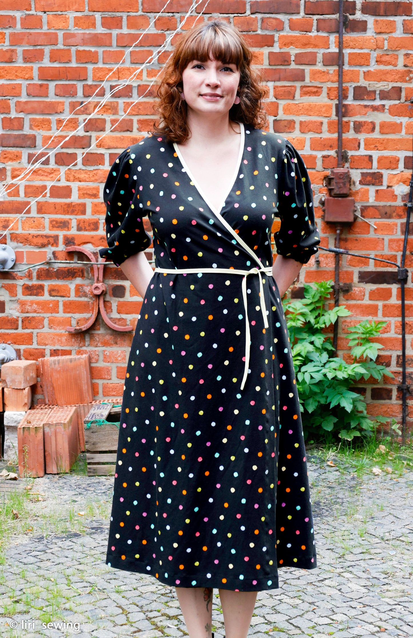 Baumwolljersey bunte Punkte Flowerpop by Hip Som Hap von Swafing schwarz